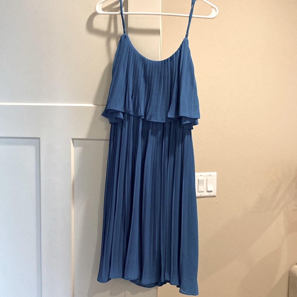 Anthropologie HD in Paris dress. Gorgeous. Worn only once or twice. Like New.